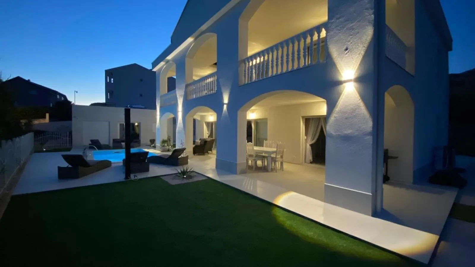 ヴィラ パグ Casa Blancaヴィラ クロアチア
